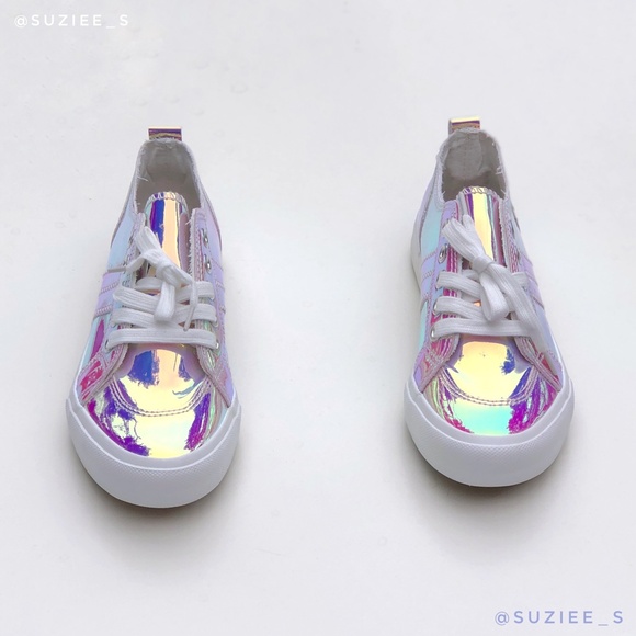 POP Holographic Declan Lace up Sneakers 8 NWT - Picture 5 of 12